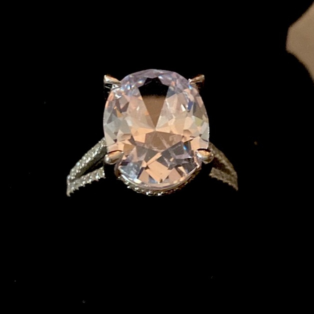 White sapphire engagement ring set in sterling silver 925 size 7